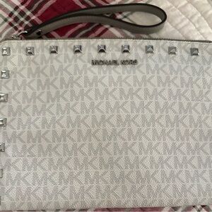 Michael Kors white XL jet set